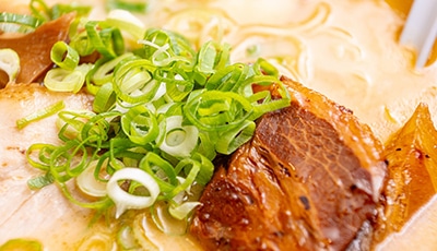 脂控えめでコラーゲンたっぷりのとんこつラーメン